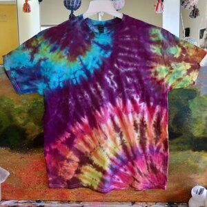 Hand dyed Tie Dye T-shirt Unisex XL